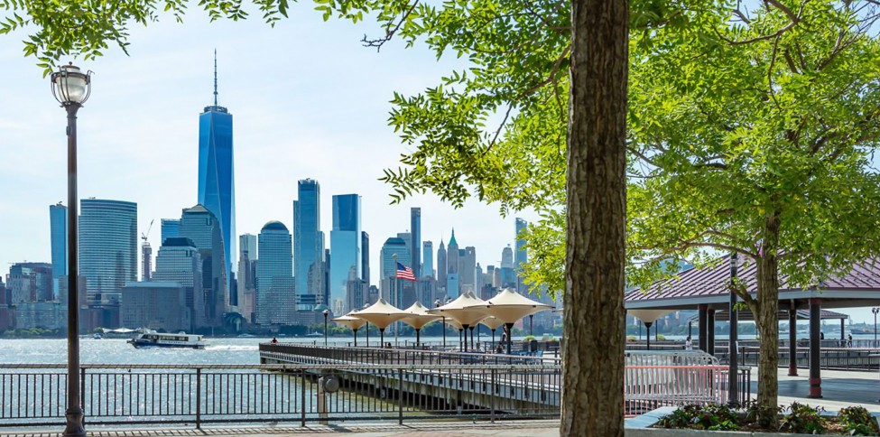 nyc_lp_q1_carousel_975x484_hudsonriver
