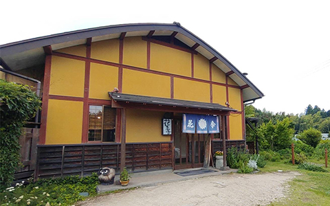 Exterior of Natural Ramen Hana no Ki in Utsunomiya
