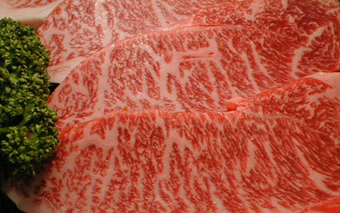 Slices of freshly cut beef for yakiniku
