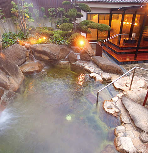 An outdoor onsen hot spring at Nara Kenko Land